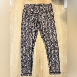 Zella Black and Tan Snake Print 7/8 length Leggings - NWOT - Never worn